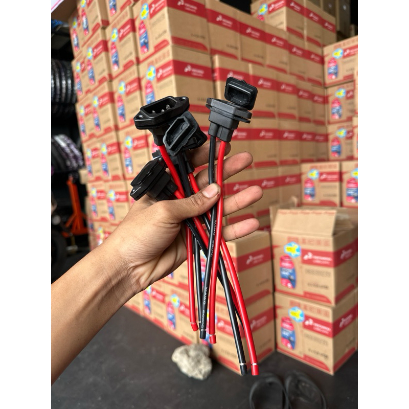 เต้าเสียบสามขารถไฟฟ้า  สายเบอร์ 10awg ปลั๊กหัวต่อสำหรับชาร์จไฟ  เต้าเสียบชาร์จ ถังพ่นยา แบตเตอรี่ ขอ