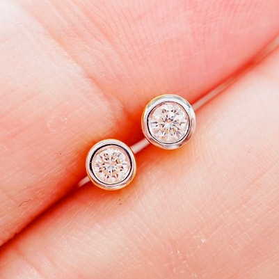 [ พร้อมส่ง ] ต่างหูเพชรแท้ เม็ดละ 7 ตัง ทองคำแท้9K (ทอง37.5%) เพชรแท้น้ำ100 เบลเยี่ยมคัต [9KPEO28]