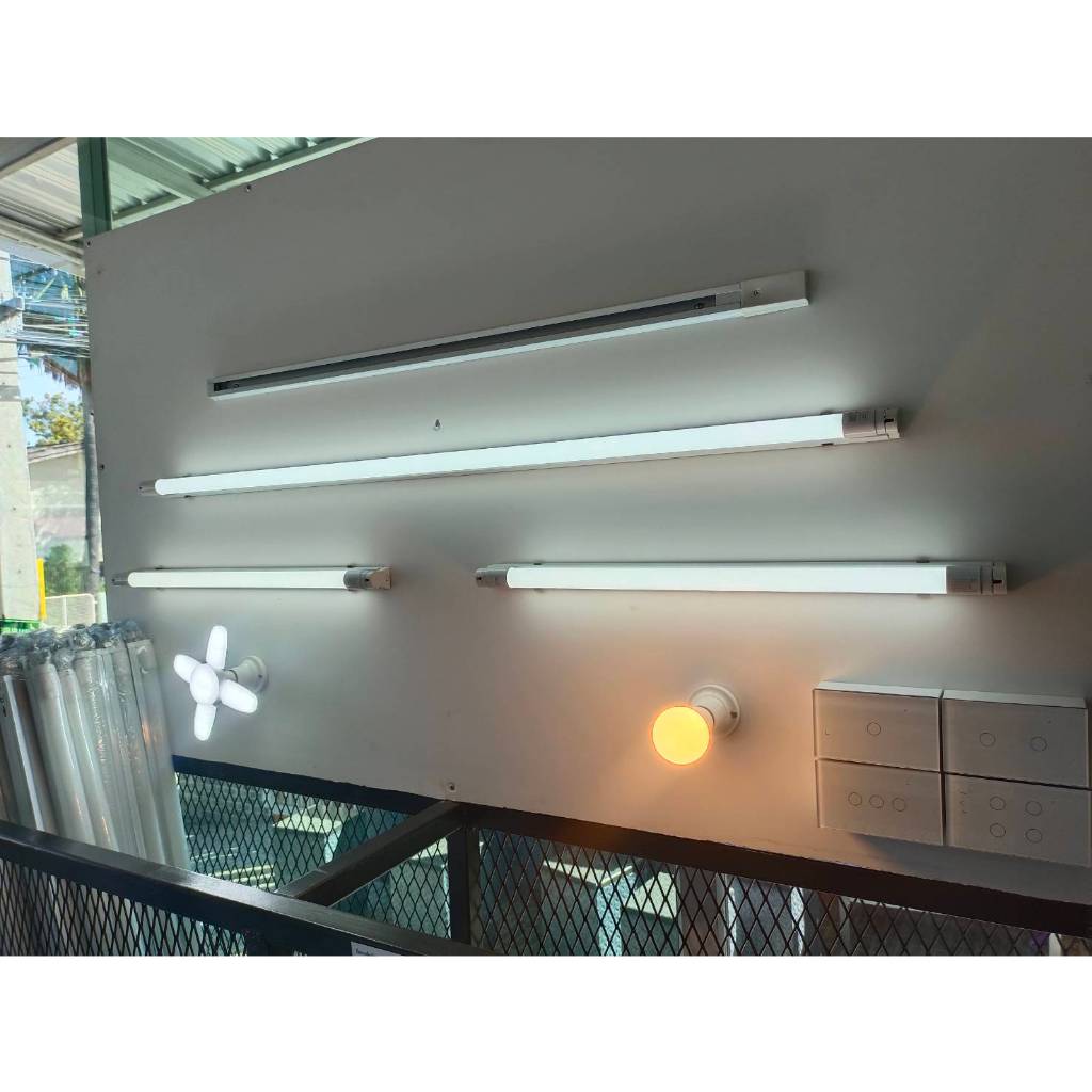 ชุดรางไฟสำเร็จรูป LED MAXLIGHTZO T8 18W  9W  หลอดไฟLED 18w 9W