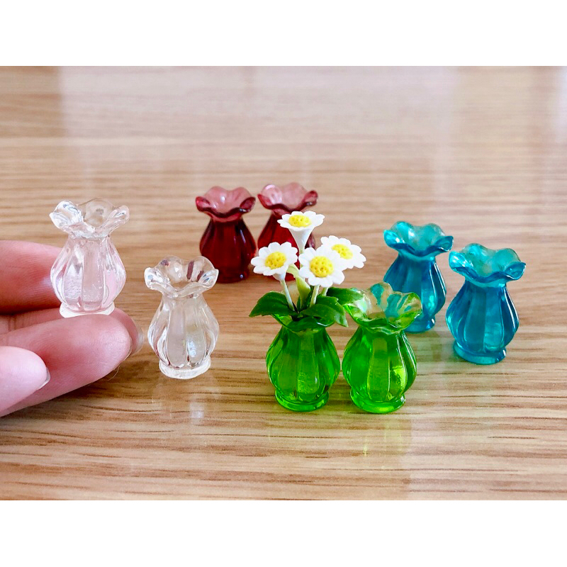 เเจกันเรซิ่น ขนาดจิ๋ว สูง 20 mm. ราคา/คู่ 2 ชิ้น