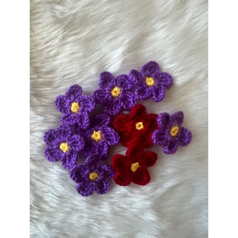 ดอกไม้ถักแบบมีเกสรไหมพรม4ply