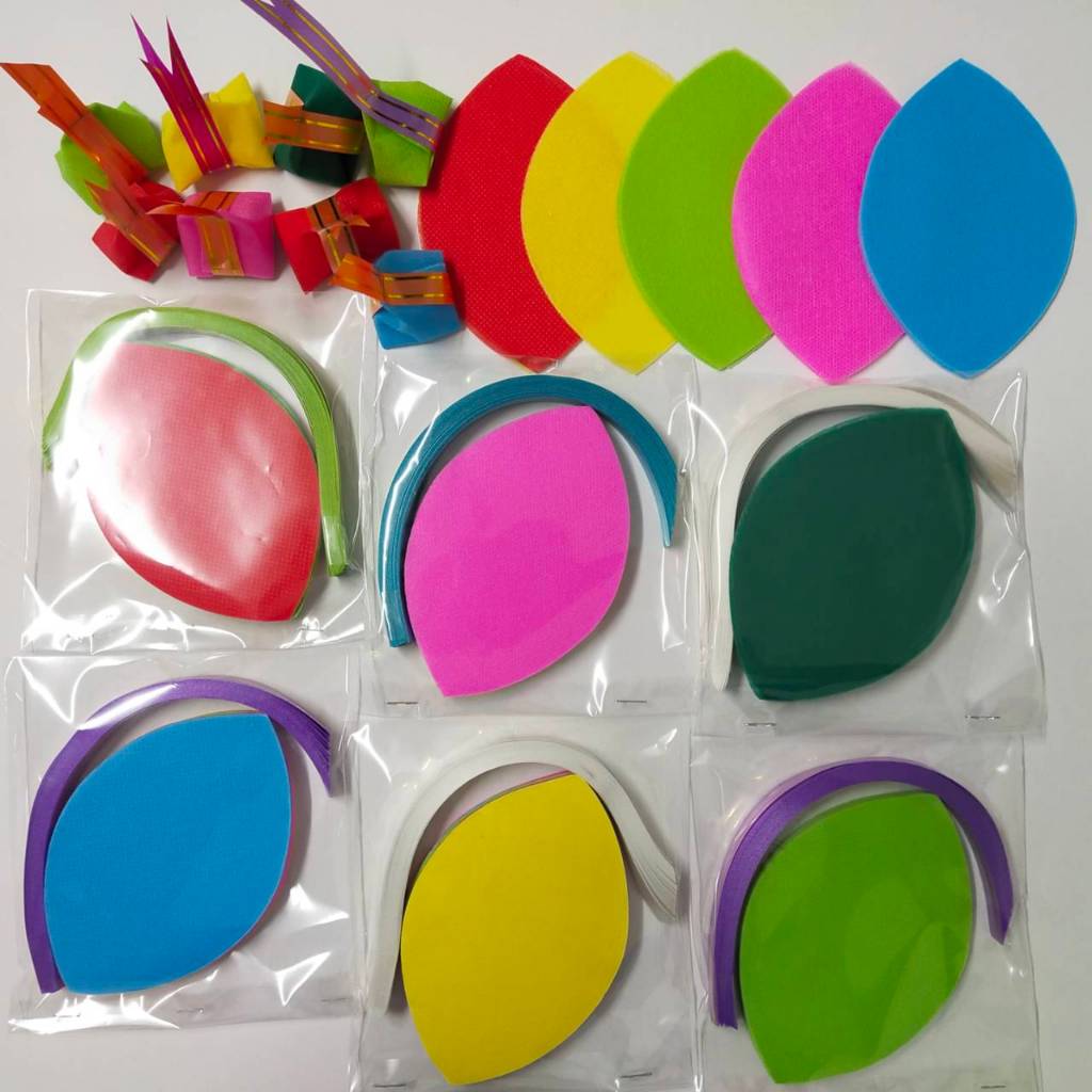 ห่อได้ 50 เหรียญ แบบใบไม้ คละสี กระดาษสาห่อเหรียญโปรยทานขนมใส่ไส้ สำหรับงานบุญ งานบวช