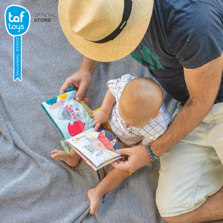 Taf Toys หนังสือผ้า หนังสือกิจกรรม What Does Paul Wear Book หนังสือเสริมพัฒนาการ 6 เดือน ขึ้นไป รูปที่ 4