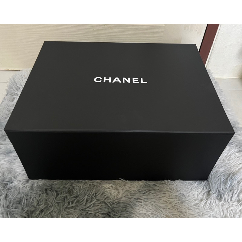 กล่องแม่เหล็กกระเป๋าชาแนล/Chanelแท้มือสอง 14.5”11”6นิ้ว