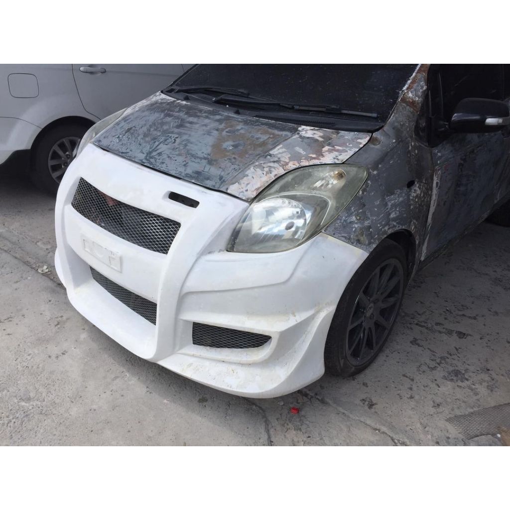 ชุดแต่ง รอบคัน Yaris 2006-2008  ทรง C-1 + INgs+1