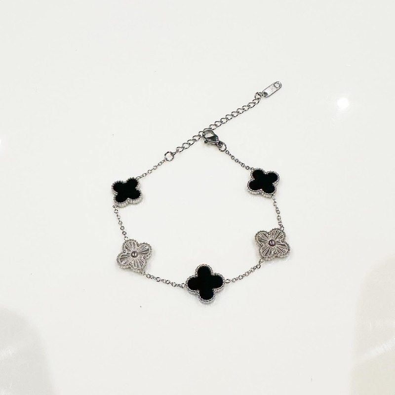 VC bracelet (freesize)