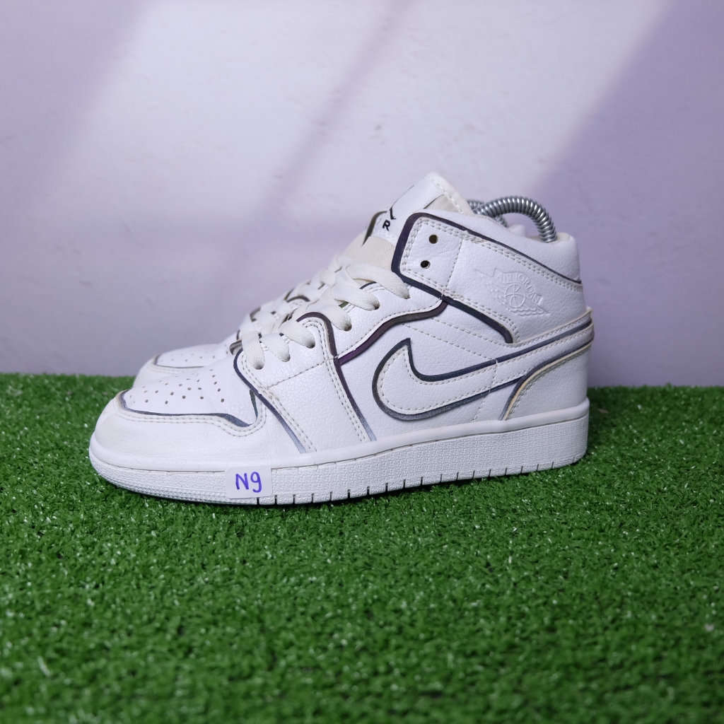 (36/22.5 cm) Nike AIR Jordan 1 MID SE  #งานPKไม่การันตี #เซลล์SALE ไนกี้มือ2 รองเท้าผ้าใบผู้หญิง