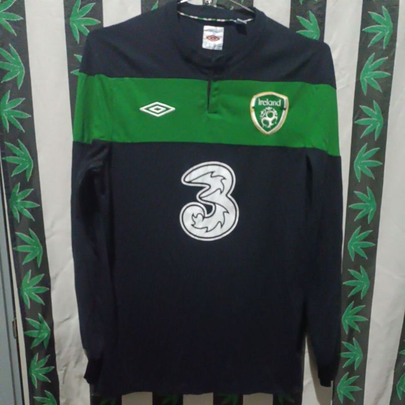 เสื้อฟุตบอลแขนยาว มือสอง Vintage Robbie Keane #3 Ireland 🔟 World Cup Soccer Jersey Umbra Size M.อก21/ยาว29