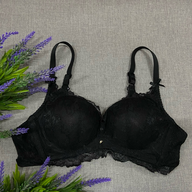 เสื้อในมือ 2 ไซส A36/80