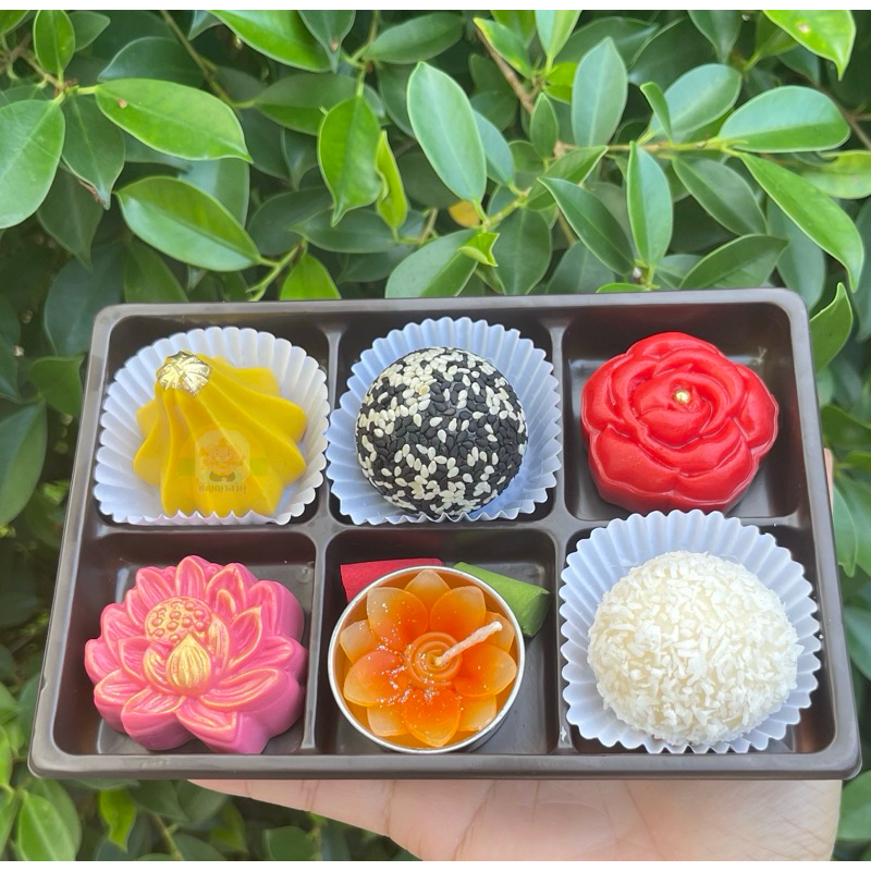 ขนมโมทกะลาดูชุดปัญจมหาเดวา 5 ลูก ทานได้ อร่อยด้วย (ขนมพร้อมจัดส่งภายใน 1-2 วันนับจากวันที่ได้รับคำสั่งซื้อค่า)