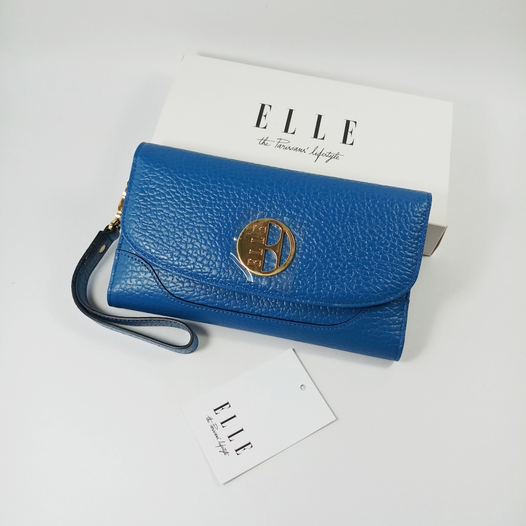 ELLE กระเป๋าสตางค์ผู้หญิงใบยาว สามพับ สีน้ำเงินอมฟ้า หนังลาย โลโก้สีทอง มีสายคล้องมือ ของใหม่ ของแท้100% - รูปที่ 2