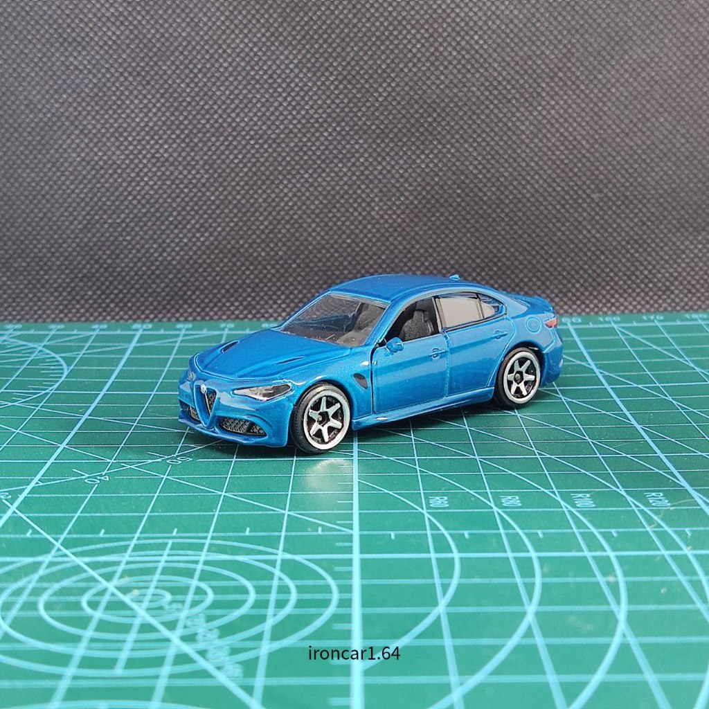 majorette alfa romeo giulia สีฟ้าคราม หายาก