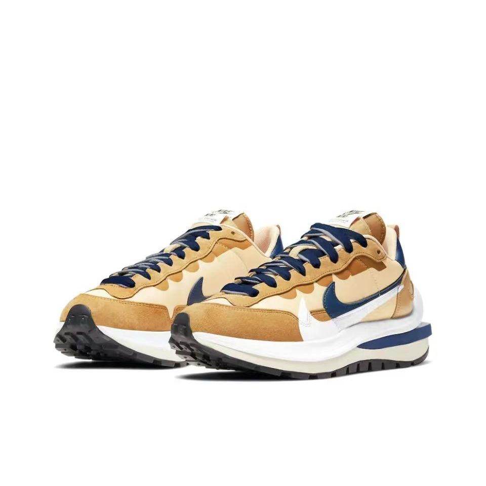 ของแท้ 100% sacai X Nike VaporWaffle “Sesame and Blue Void” พร้อมส่ง