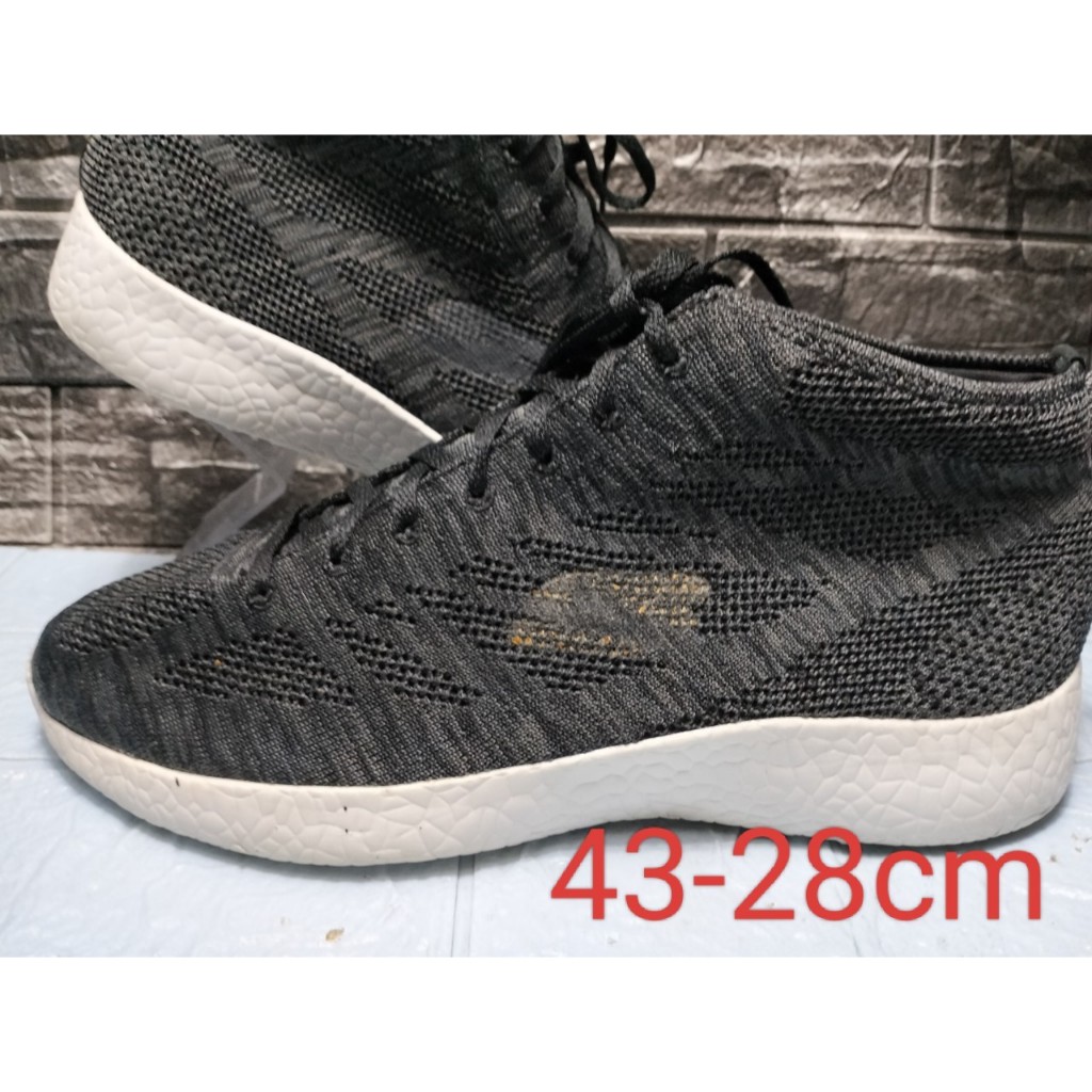 รองเท้าผ้าใบมือสอง ผู้ชาย skechers burst 2.0 divergent size 43-28 cm ราคาจากโกดัง