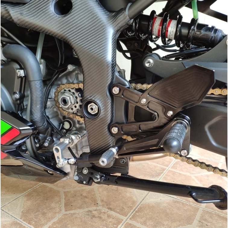 เกียร์โยงแต่งZX25R wm racing  ZX25R ZX4R