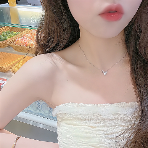 Glamor พร้อมส่ง สร้อยเงิน Pearl Butterflies สร้อยคอไข่มุกมีโบว์ ไข่มุกขาวนวล  สร้อยคอมุกสวยๆ สร้อยเงินแท้ สร้อยคอแฟชั่น
