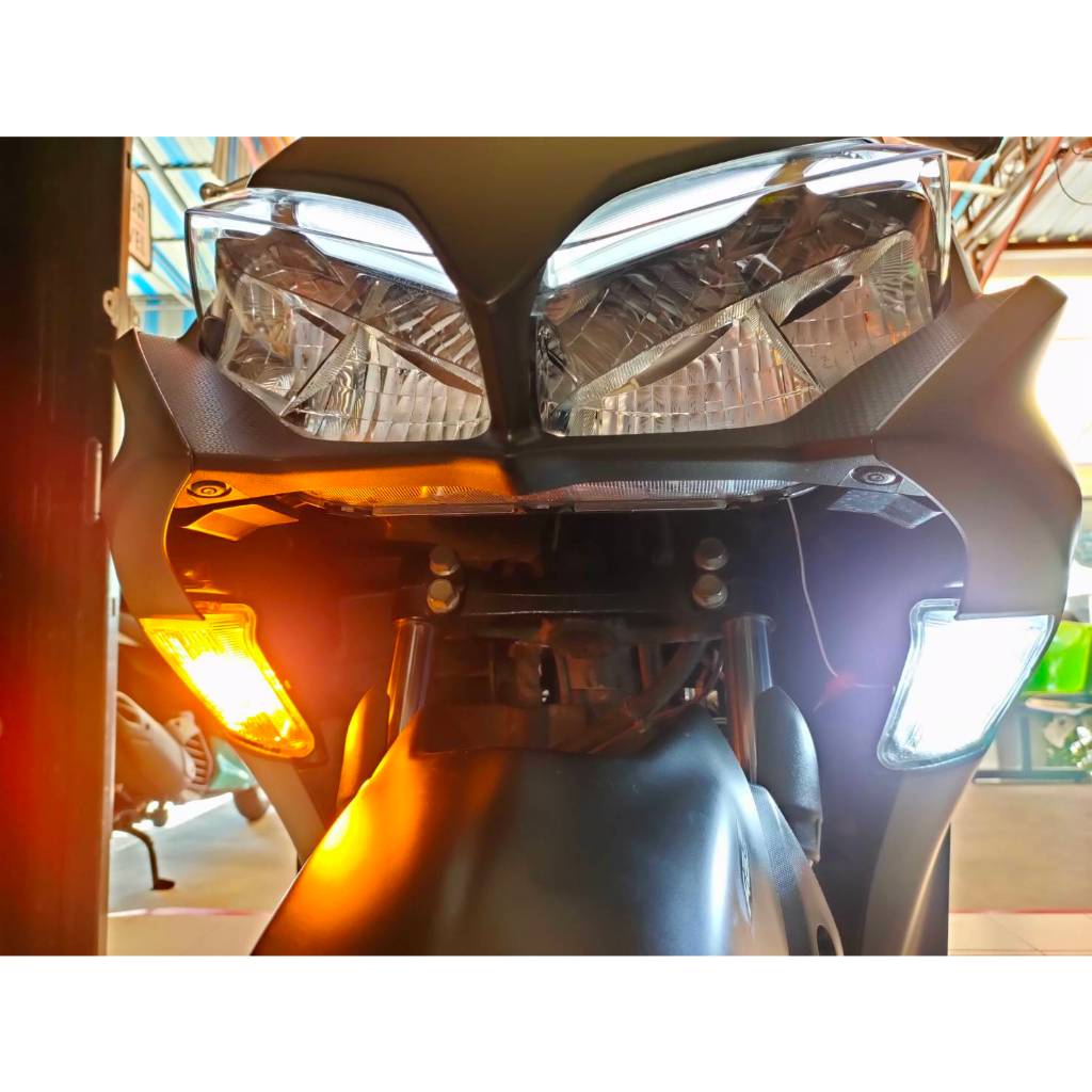 Aerox (ทุกรุ่นทุกปี) ชุดปลั๊กต่อไฟหรี่ในไฟเลี้ยวหน้าตรงรุ่น