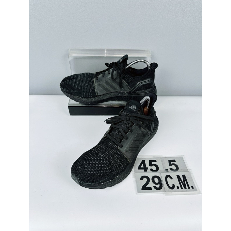 รองเท้า Adidas Sz.11us45.5eu29cm รุ่นUltra Boost19 Triple Black สีดำล้วน สภาพสวยมาก ไม่ขาดซ่อม