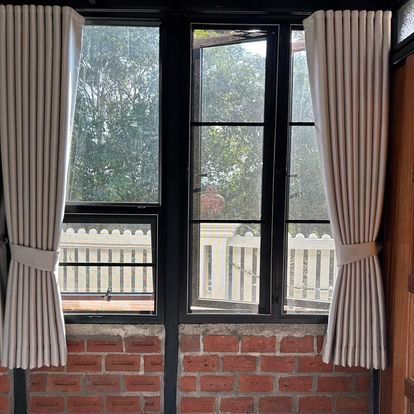 แนะนำ ผ้าม่าน ผ้าม่านประตู ผ้าม่านกั้นห้อง ขนาด 4 เมตร แบบเรียบ ไม่มีลายผ้า เนื้อหนา กันแสง UV ได้ 80% ราคาพิเศษ มีเก็บเงินปลายทาง