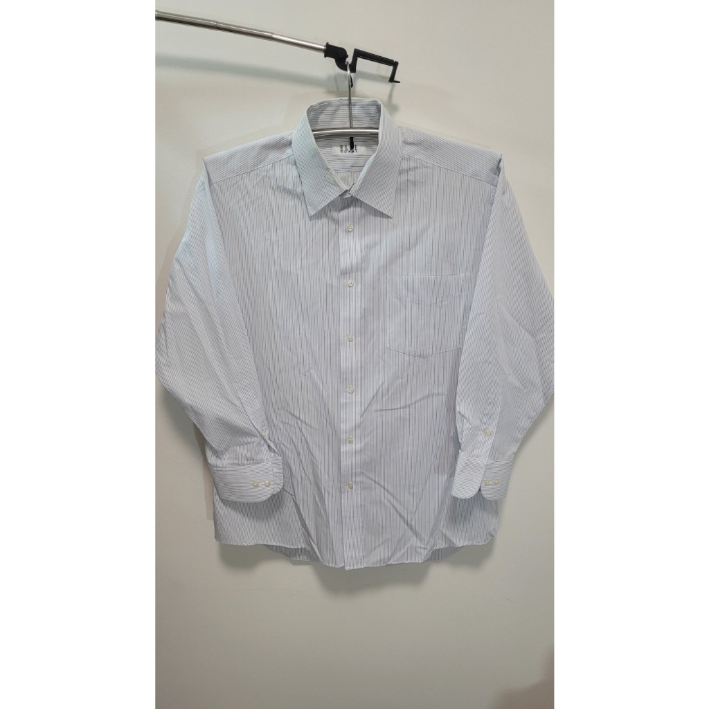 เสื้อ Shirt แบรนด์ ELLE Homme (ของแท้) สีขาว-ฟ้า   ไซส์ M-L Slim-Fit     รอบ"อก" 44 ยาว29  ไหล่19