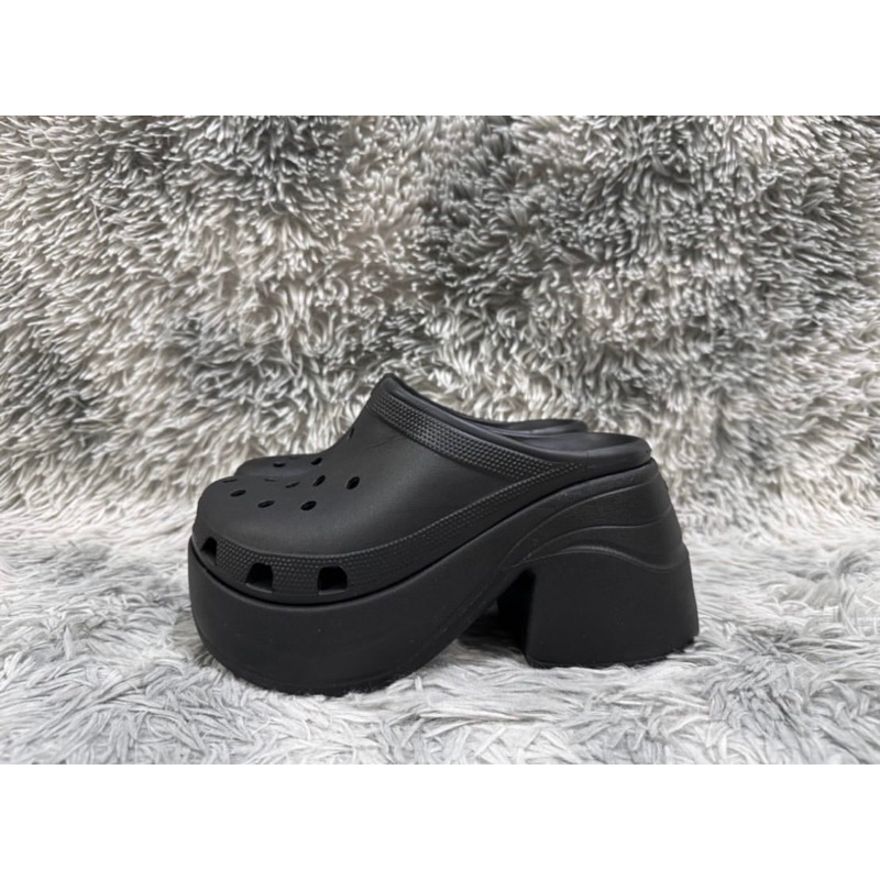 รองเท้า Crocs Siren Clog สีดำ