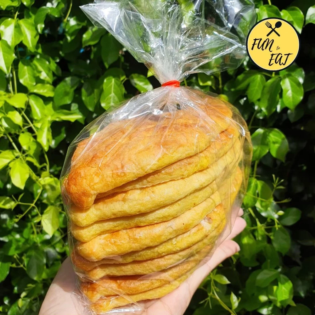 ขนมใบไม้โบราณ 1 ถุง มี 10 ชิ้น