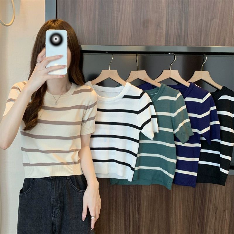 มีทั้งหมด5สี เสื้อยืดผู้หญิง เสื้อยืดลายทาง คอกลม เนื้อผ้านุ่มลื่นใส่สบาย #002100