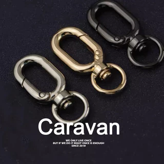 Caravan Crew Keychain วัสดุโลหะ วงรี มีให้เลือกสามสี