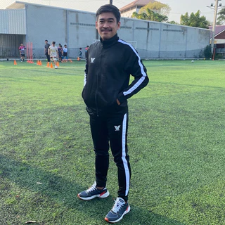 เสื้อวอร์ม Victory ใส่สบาย ไม่ร้อน กันแดด ดูดีทุกมุมมอง ️️