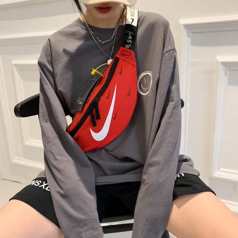 Nikeกระเป๋าคาดเอวกีฬาแฟชั่นลำลองสำหรับบุรุษและสตรีใหม่กระเป๋าคาดหน้าอกอเนกประสงค์ สวยมากพร้อมส่ง