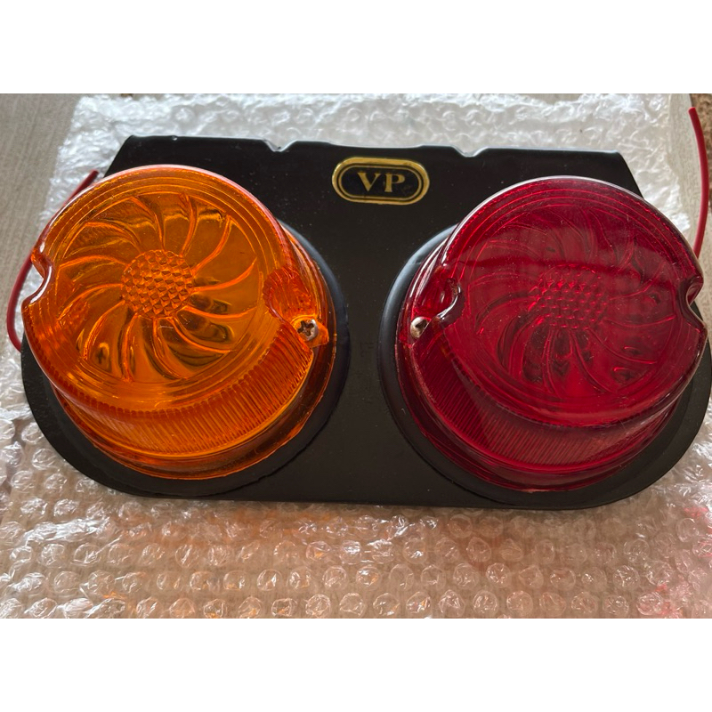ไฟสต๊อปแลมป์VP ไฟราวข้าง ไฟสัญญาณสต๊อป 2 ตอน ไฟ 12.V(แดง ส้ม)