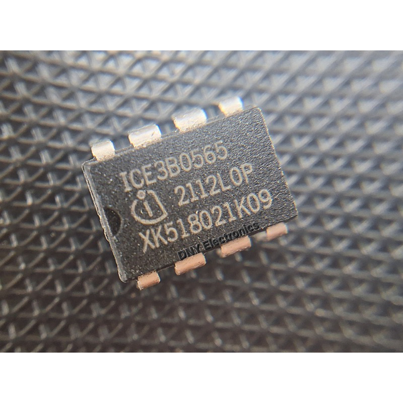 ICE3B0565 DIP-8 ICE3B0565J ICE 3B0565 PowerManagement driver chip direct plug-in 8 pins New original