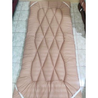 ท็อปเปอร์ 3ฟุตหนา 3นิ้วสีลายริ้ว