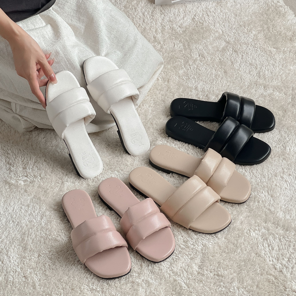 รองเท้าแตะ รุ่น Cloudy สไตล์มินิมอล พื้นหนานุ่ม ใส่สบาย เก็บทรงเท้า ใส่ได้ทุกโอกาส รหัส LS-02