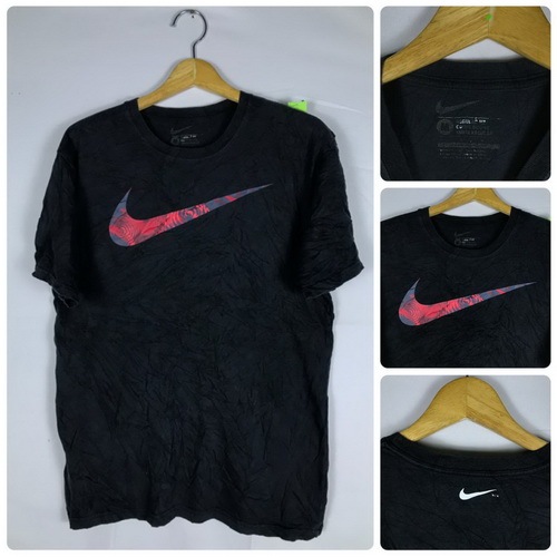 เสื้อยืด คอกลม  Nike