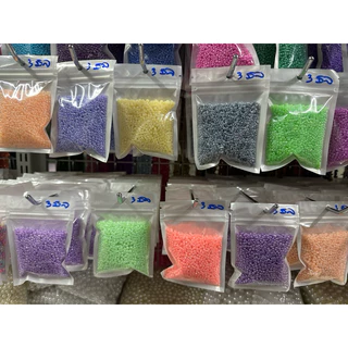 ลูกปัดเม็ดทรายมุกขนาด3มิล70กรัม20บาท