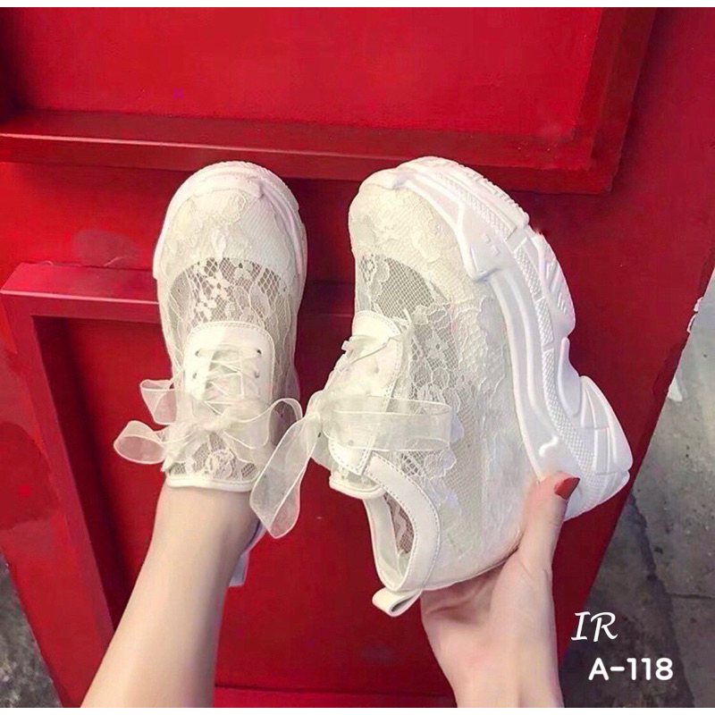 อยู่ไทยส่งไว ปกติ*เท้าบานเพิ่ม1ไซส์/A-118รองเท้าผ้าใบลูกไม้ส้นเตารีดสูง10ซม.หรือ4นิ้ว