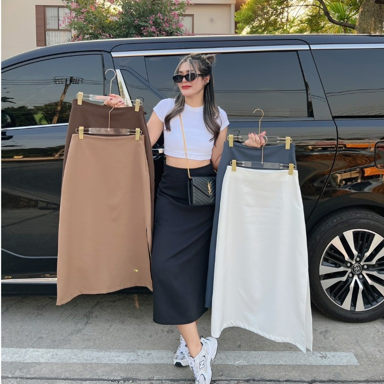 กระโปรงยาวผ่าข้าง ผ้าเปเป้ มีซิป งานไซส์ มี Size S-2XL - K02