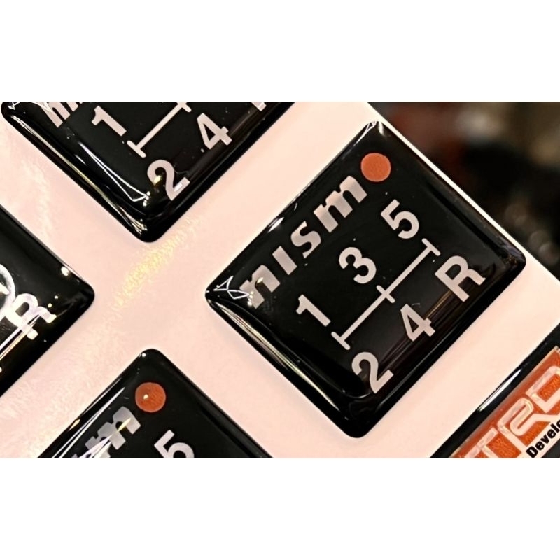 สติ๊กเกอร์หัวเกียร์ สติ๊กเกอร์เกียร์รถยนต์ nismo rallyart vertex hks trd มีให้เลือก 2 แบบ 5 เกียร์ 6 เกียร์ สไตล์ JDM