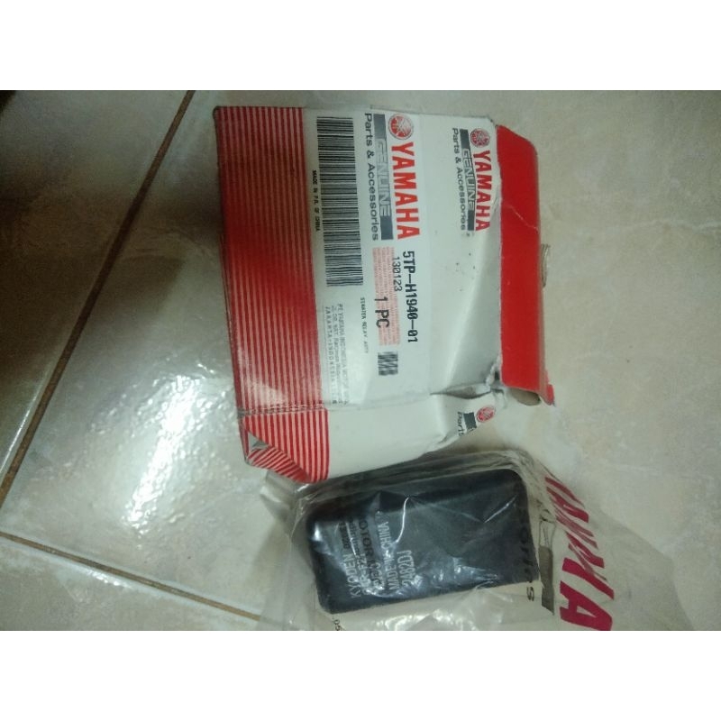 5TP-H1940-01รีเลย์สตาร์ตของแท้จากศูนย์ยามาฮ่าใช้ได้หลายรุ่น