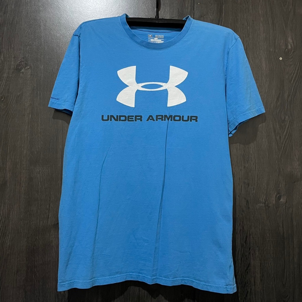 เสื้อ UNDER ARMOUR Mens Sportstyle Logo T-Shirt Blue Charged Size L อก 44-46