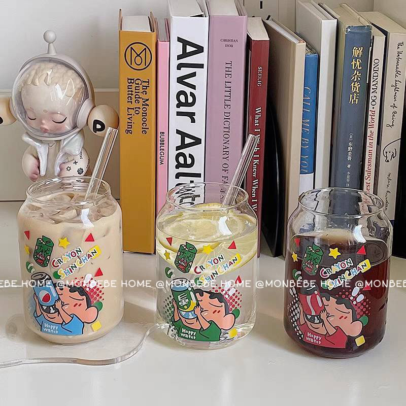 แก้วน้ำ ลายชินจัง พร้อมหลอด  ขนาด 400 มล พร้อมส่ง！！！