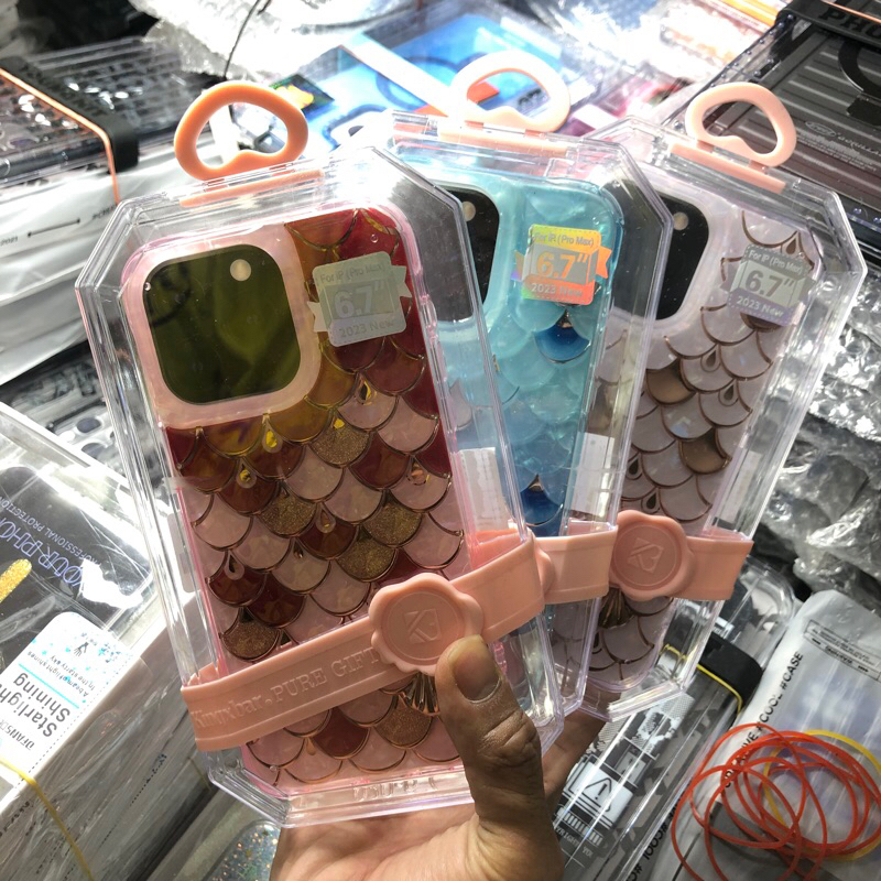 Kingxbar iPhone 13/14 15 15Pro 15ProMax เคสโทรศัพท์มือถือ เคสกันกระแทก แต่งกลิตเตอร์ ลายเกล็ดปลา 3D นางเงือก