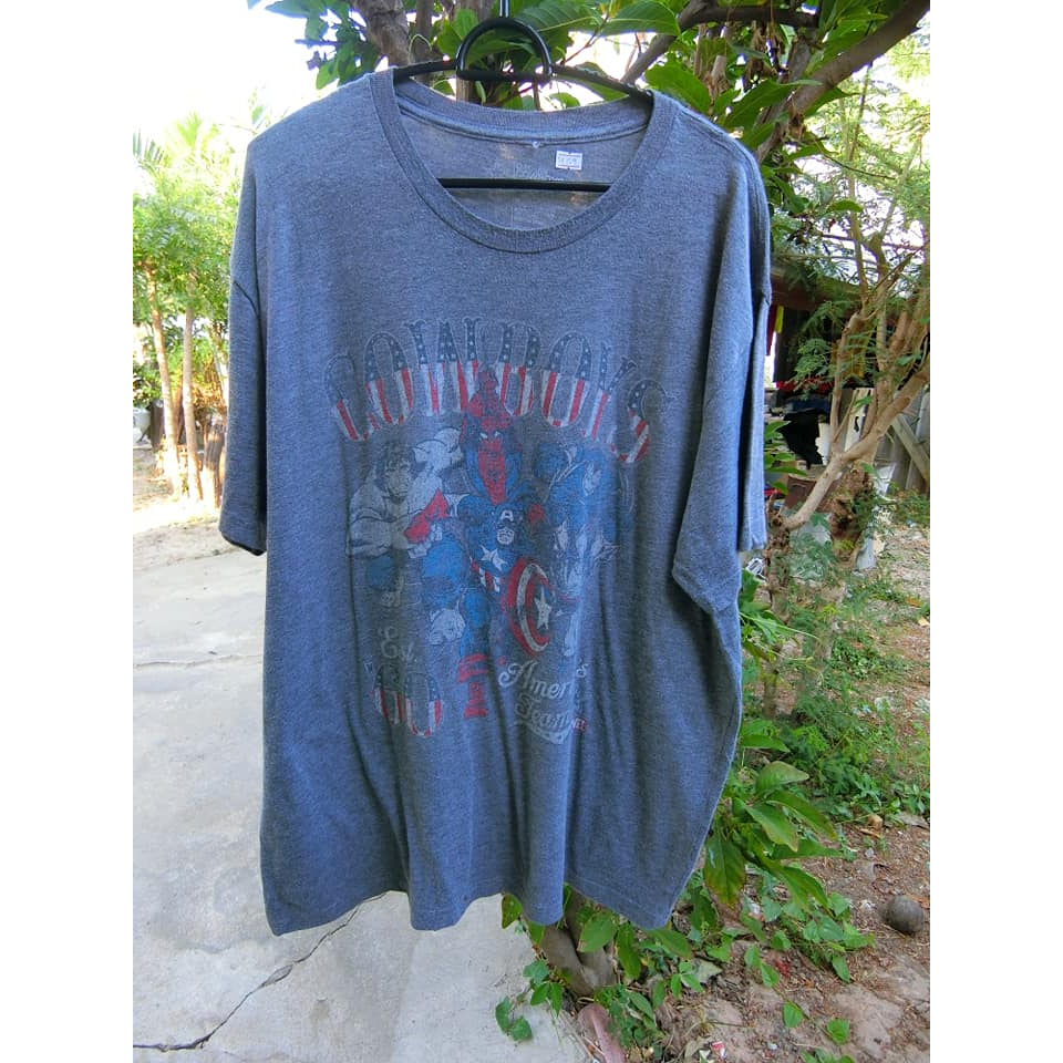 เสื้อยืด Avengers เสื้อการ์ตูน