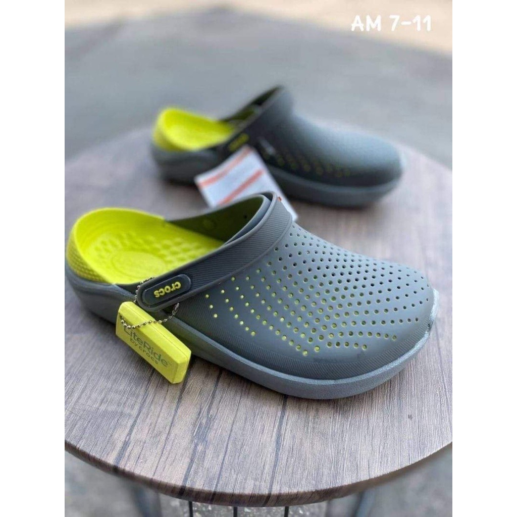 รองเท้าแตะ CRA005 Literide Clog สวยนิ่มใช้ได้ทั้ง สำหรับผู้หญิง และ ผู้ชายกันลื่นได้มีไซส์ 36-45 สวย ใส่สบาย พร้อมส่ง