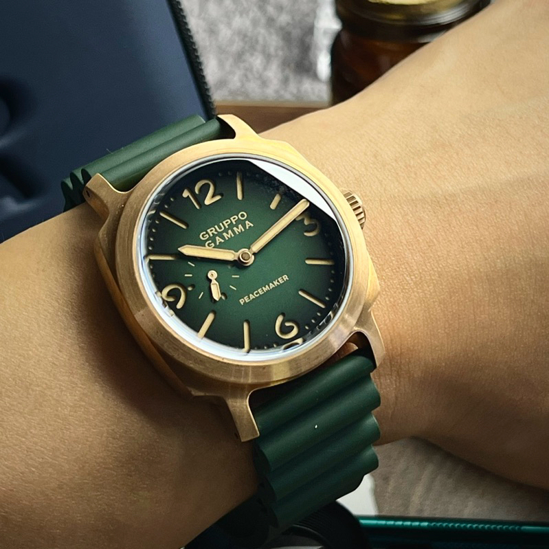 นาฬิกา Gruppo Gamma รุ่น Peacemaker Bronze PN-09 (ไขลาน Swiss Sellita ตัวเรือนบรอนซ์)