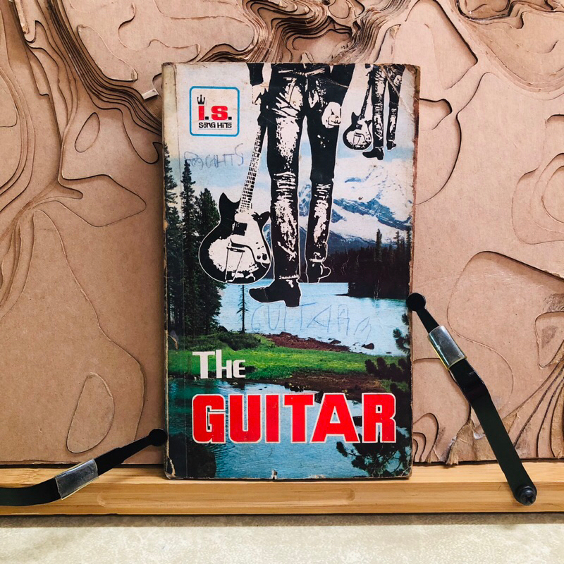 *27 THE GUITAR  THE GUITAR