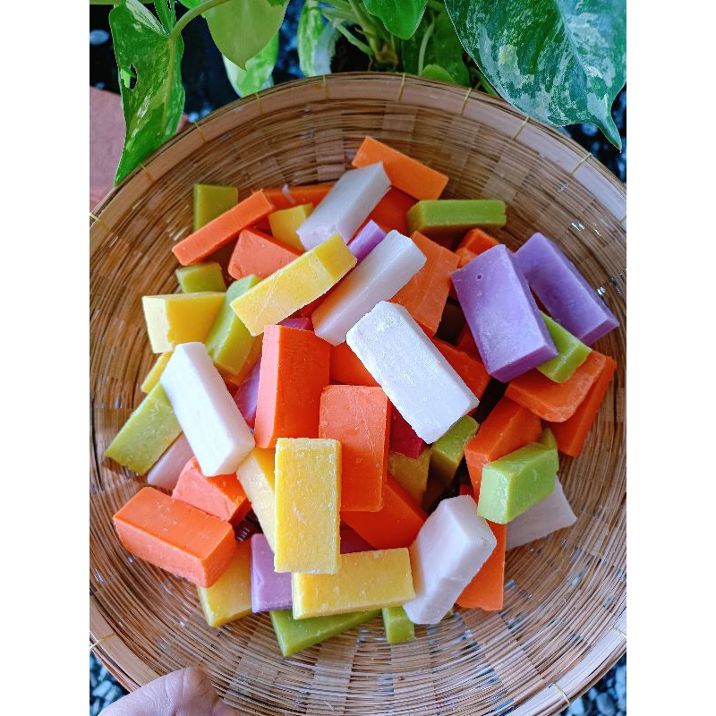 เศษสบู่ผลไม้รวม 500-1000g แถมถุงตีฟอง1ชิ้น