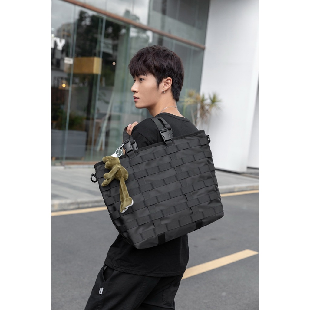 GIANTSHOP กระเป๋าสะพายไหล่เรียบง่าย ใบใหญ่ (O-1533)