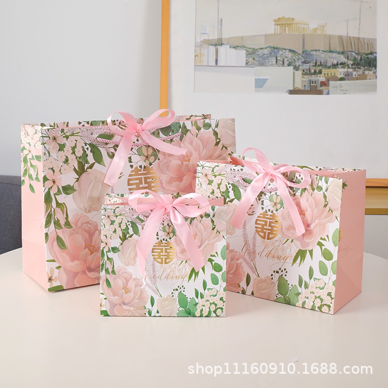 พร้อมส่ง ถุงกระดาษ wedding ลายดอกไม้ โทนสีชมพูพาสเทล หูหิ้วเชือก ริบบิ้นโบว์ ใส่ของขวัญ ผ้าขนหนู ของรับไหว้ ถุงรับไหว้